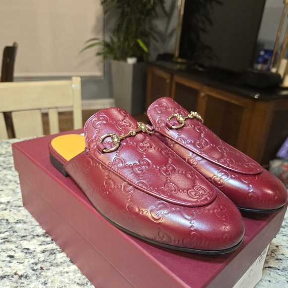 Gucci Shoes - NEW Gucci Burgundy Princetown Leather Mules with Horsebit Detail Size 37.5